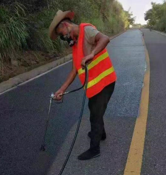 百色路面喷涂翻新彩色步道施工方案